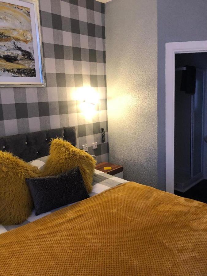 Springfield Hotel Blackpool Bagian luar foto