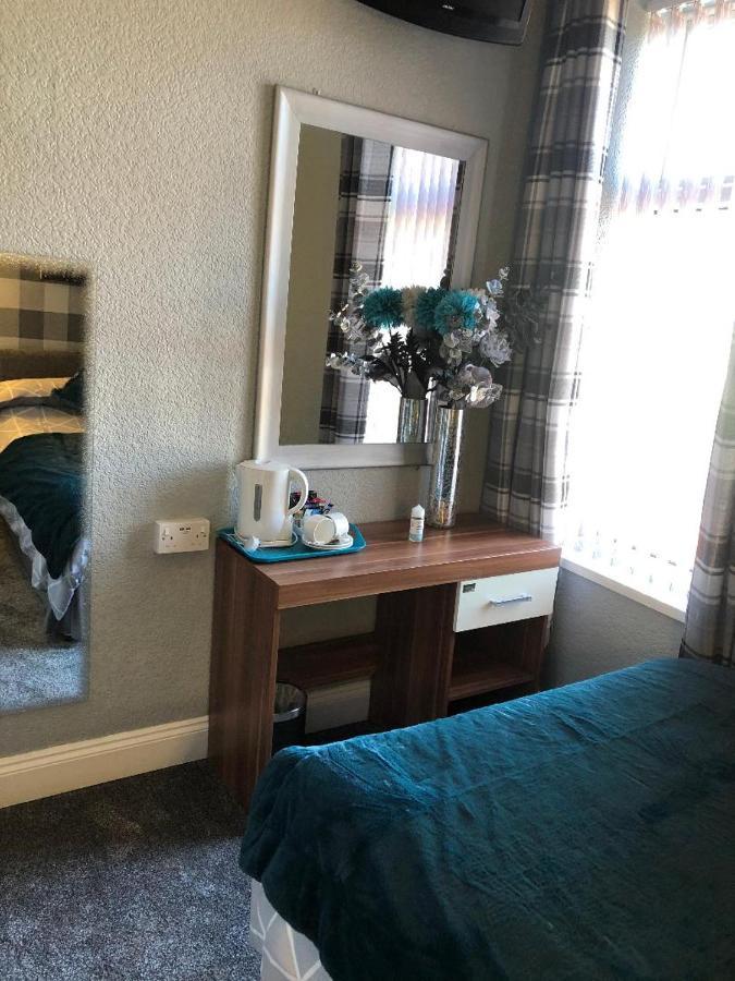 Springfield Hotel Blackpool Bagian luar foto