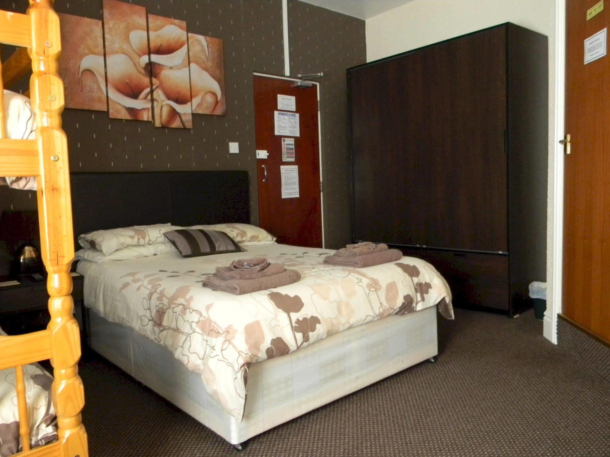 Springfield Hotel Blackpool Bagian luar foto